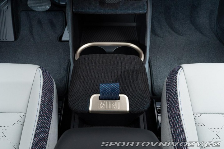 Mini Countryman 2024) 2024