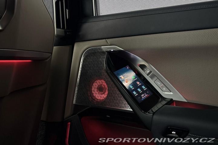 BMW i7 M70 xDrive 2024