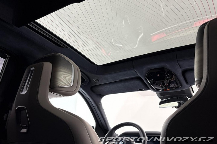 BMW i7 M70 xDrive 2024