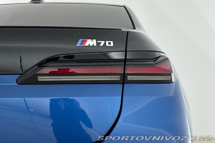 BMW i7 M70 xDrive 2024