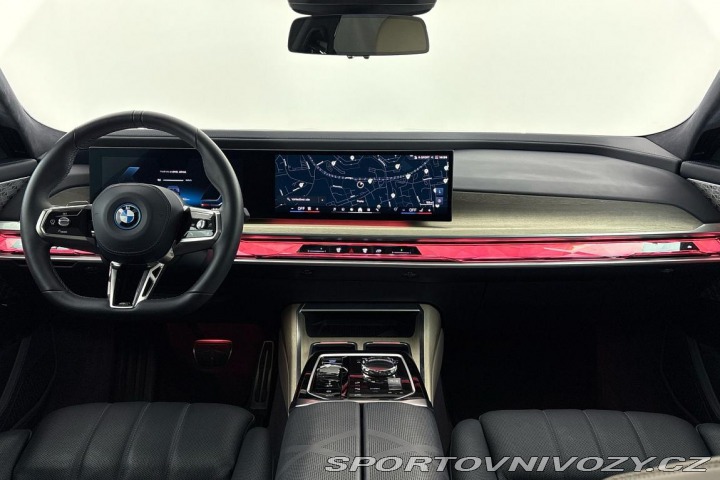 BMW i7 M70 xDrive 2024