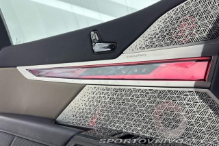 BMW i7 M70 xDrive 2024