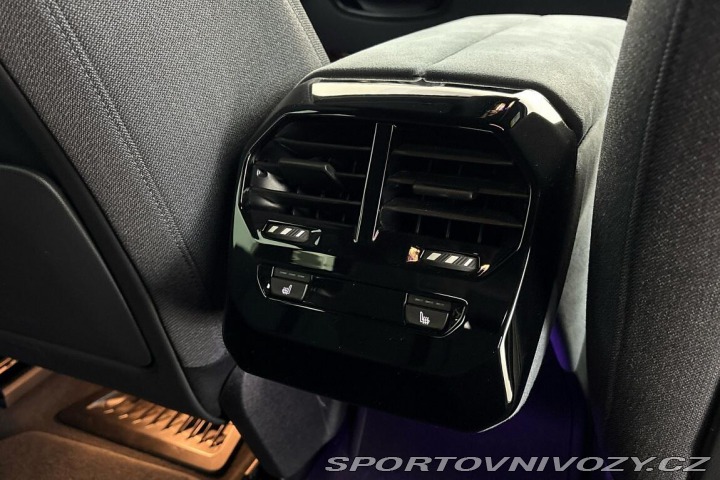 BMW iX xDrive40 2024