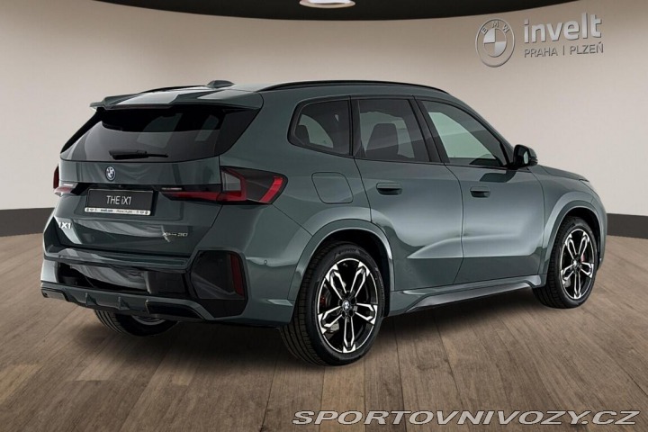 BMW iX1 xDrive30 2025