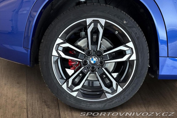 BMW iX1 xDrive30 2025