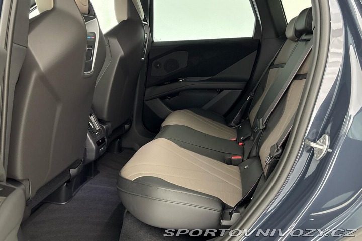 BMW iX3 50 xDrive 2026