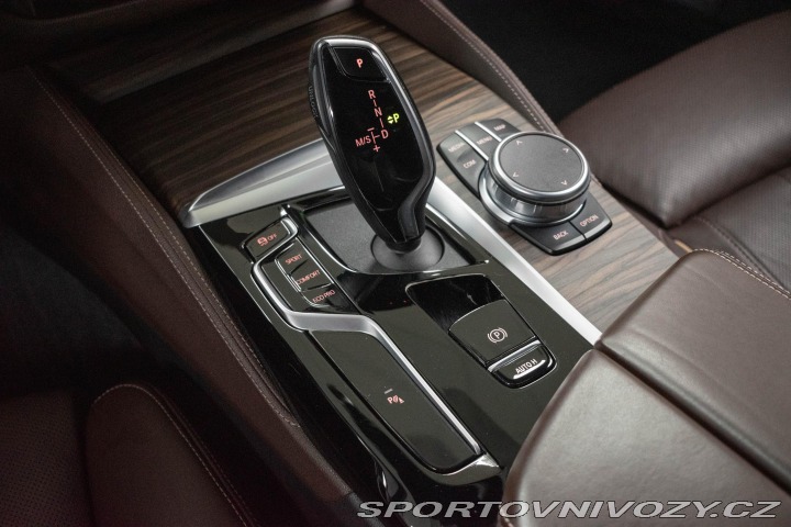 BMW 5 540i xD ///MSPORT REZERVA 2020