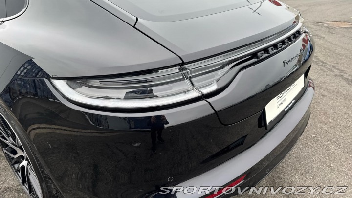 Porsche Panamera 4S 2022