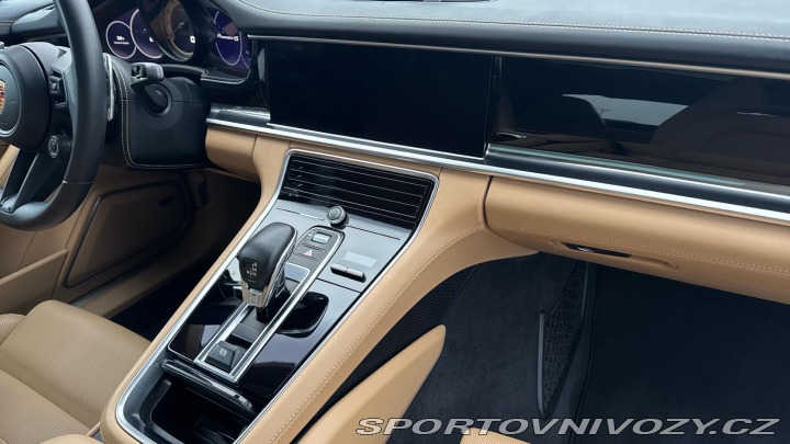 Porsche Panamera 4S 2022