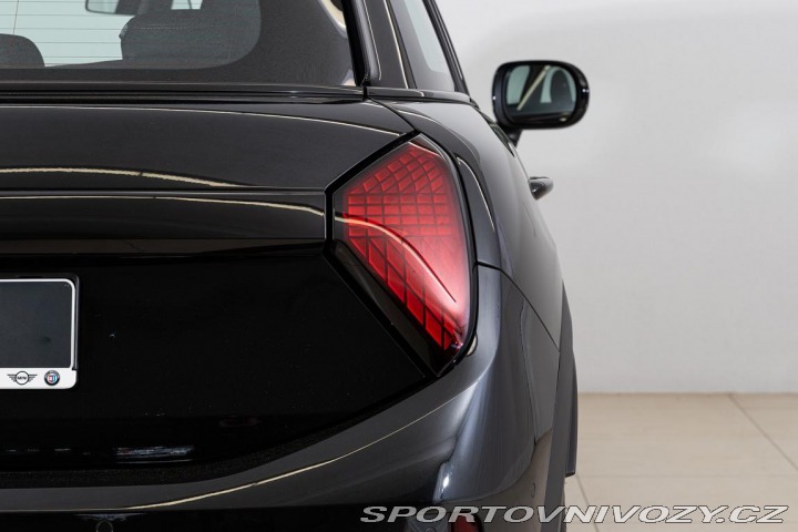 Mini Cooper C 5 doors 2025