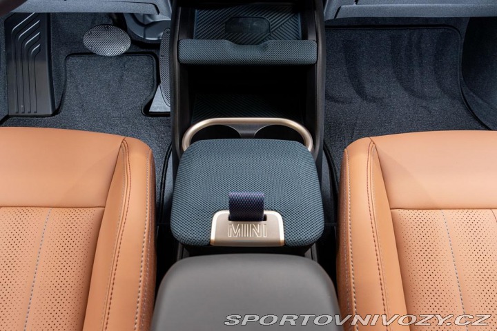 Mini Countryman 2024) 2024