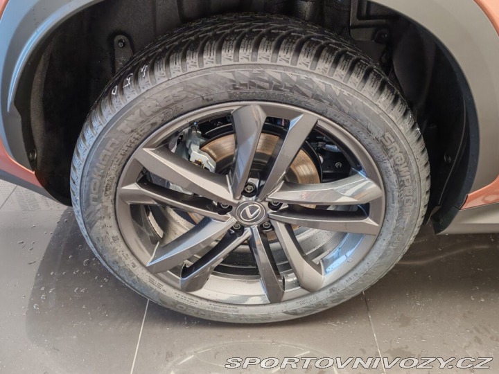Lexus Ostatní modely NX 450h plus 450h+ Plug-in Hybrid PRES 2025