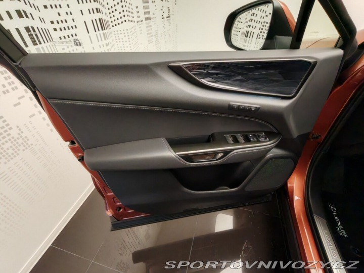 Lexus Ostatní modely NX 450h plus 450h+ Plug-in Hybrid PRES 2024