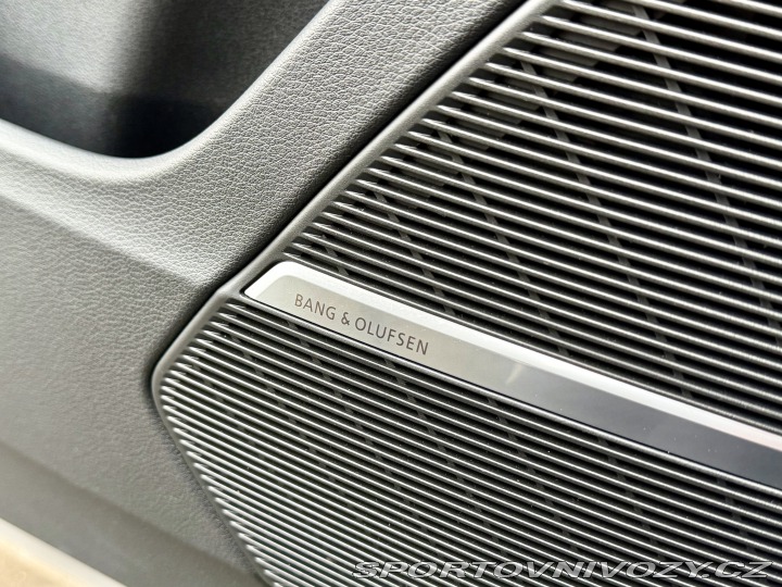 Audi SQ8 V8 4.0 TDI NOČNÍ VIDĚNÍ 2020