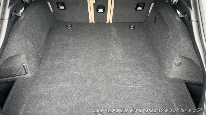 Porsche Taycan 4 Cross Turismo 2023