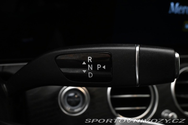 Mercedes-Benz E 2,0 300de 225 kW AMG Line 2021