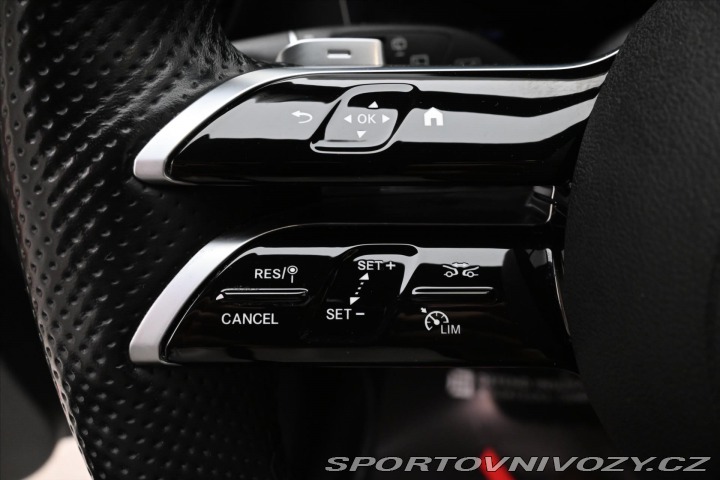 Mercedes-Benz E 2,0 300de 225 kW AMG Line 2021