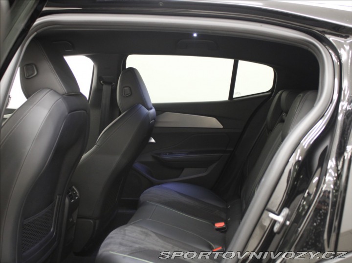 Peugeot Ostatní modely 408 1,6 PHEV 225k. GT-line 12 2024
