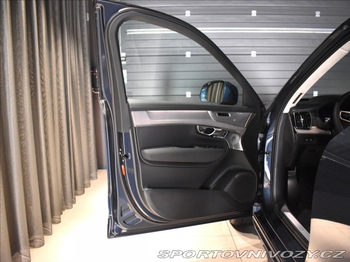Volvo Ostatní modely XC90 2,0 T8  Ultra Dark 1800