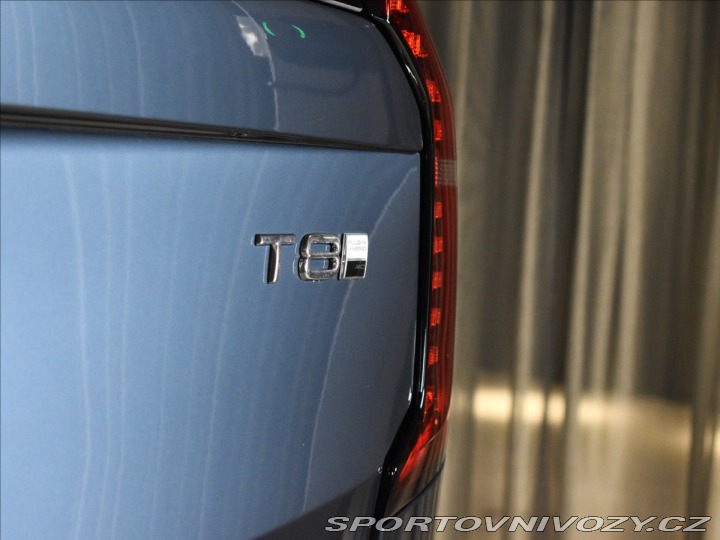 Volvo Ostatní modely XC90 2,0 T8  Ultra Dark 1800