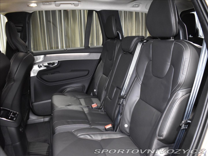 Volvo Ostatní modely XC90 2,0 T8  Ultra Dark 1800