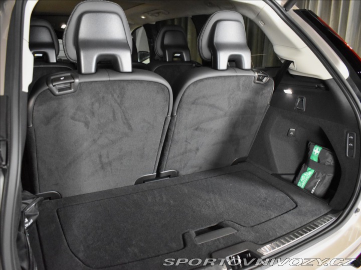 Volvo Ostatní modely XC90 2,0 T8  Ultra Dark 1800