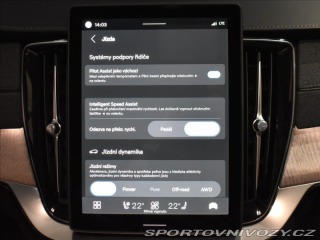 Volvo Ostatní modely XC90 2,0 T8  Ultra Dark 1800