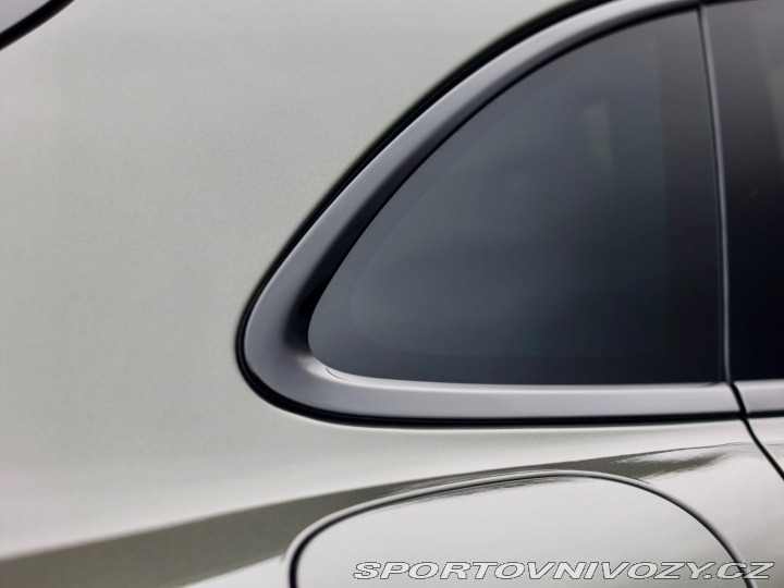 Porsche Ostatní modely Panamera Sport Turismo  2-9 V6 4 E-Hybrid 340KW 2023