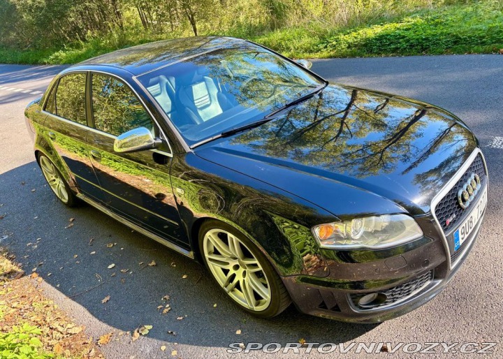 Audi RS4 4.2 FSI V8 420PS 2006