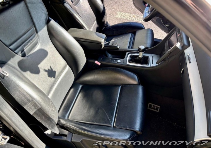 Audi RS4 4.2 FSI V8 420PS 2006