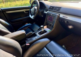 Audi RS4 4.2 FSI V8 420PS 2006