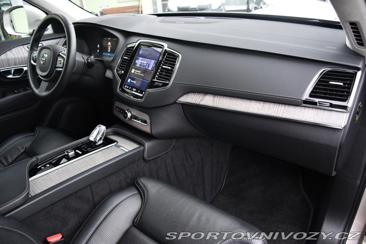 Volvo Ostatní modely XC90 T8 2022