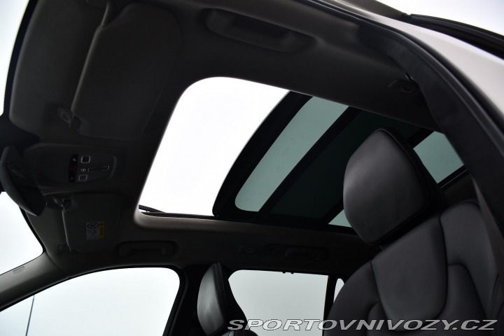 Volvo Ostatní modely XC90 T8 REZERVACE 2022