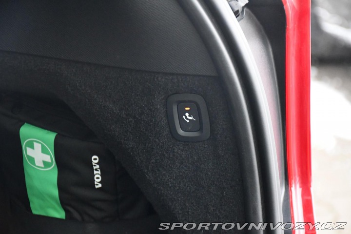 Volvo Ostatní modely XC90 T8 2022