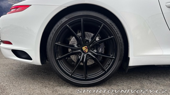 Porsche 911 Carrera Cabriolet 2016