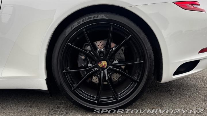 Porsche 911 Carrera Cabriolet 2016