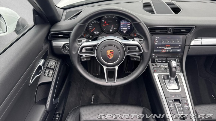Porsche 911 Carrera Cabriolet 2016
