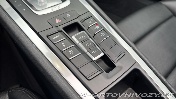 Porsche 911 Carrera Cabriolet 2016