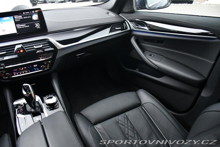 BMW 5 540D xDrive ČR 1.MAJ 2022