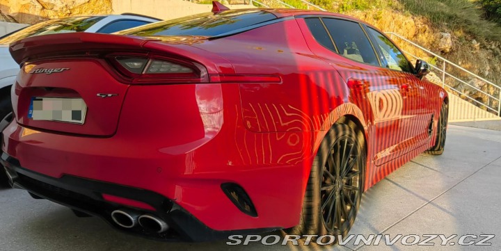 Kia Stinger  2017