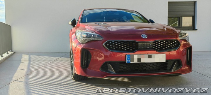 Kia Stinger  2017