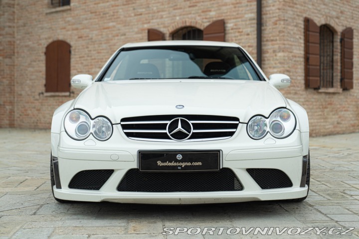 Mercedes-Benz CLK 63 AMG BLACK SERIES 2010