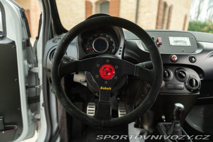 Abarth 500 Assetto Corse 42/49 Stradale 2013