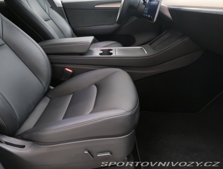 Tesla Model Y Long Range AWD 75kWh 2021