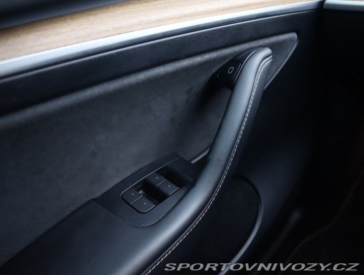 Tesla Model Y Long Range AWD 79kWh 2022