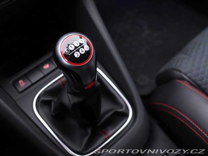 Volkswagen Golf 2,0 GTI 173kW BullX Editi 2012