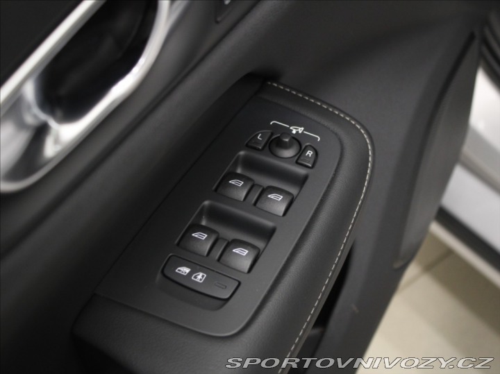 Volvo S60 2,0 T8 AWD 455koní Ultima 2024