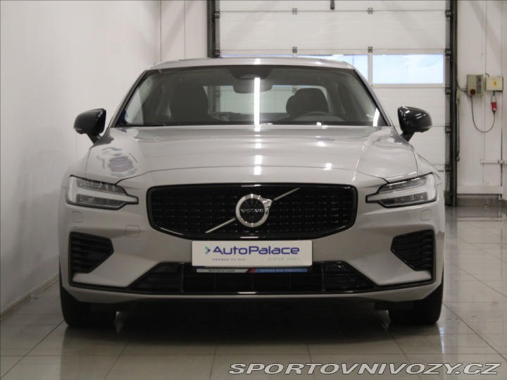 Volvo S60 2,0 T8 AWD 455koní Ultima 2024