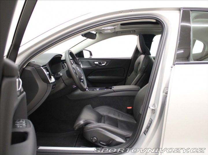 Volvo S60 2,0 T8 AWD 455koní Ultima 2024