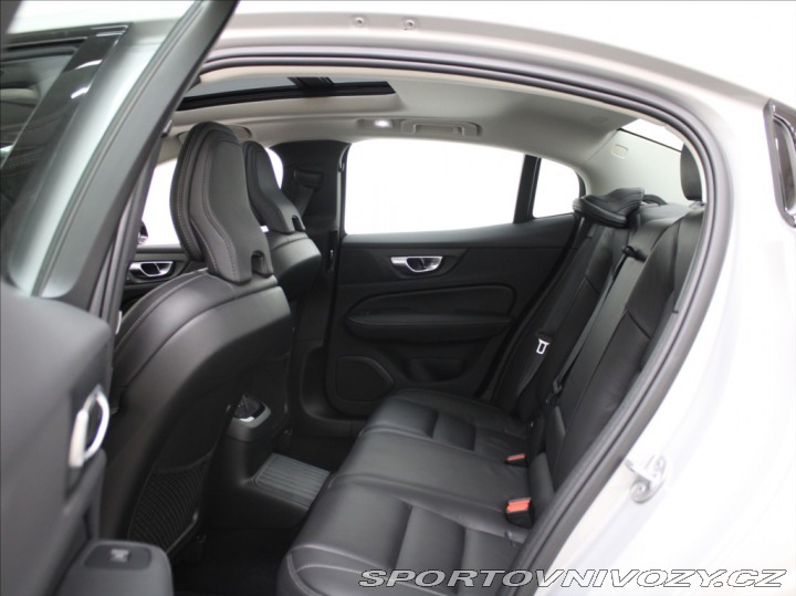 Volvo S60 2,0 T8 AWD 455koní Ultima 2024